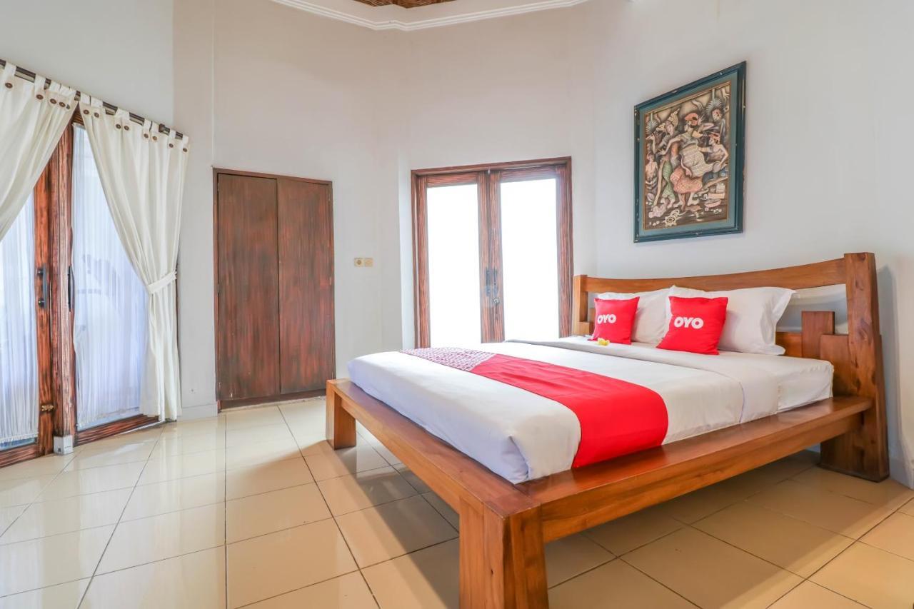 Oyo 1757 Villa Dende Labuan Labuan Lombok Exterior foto