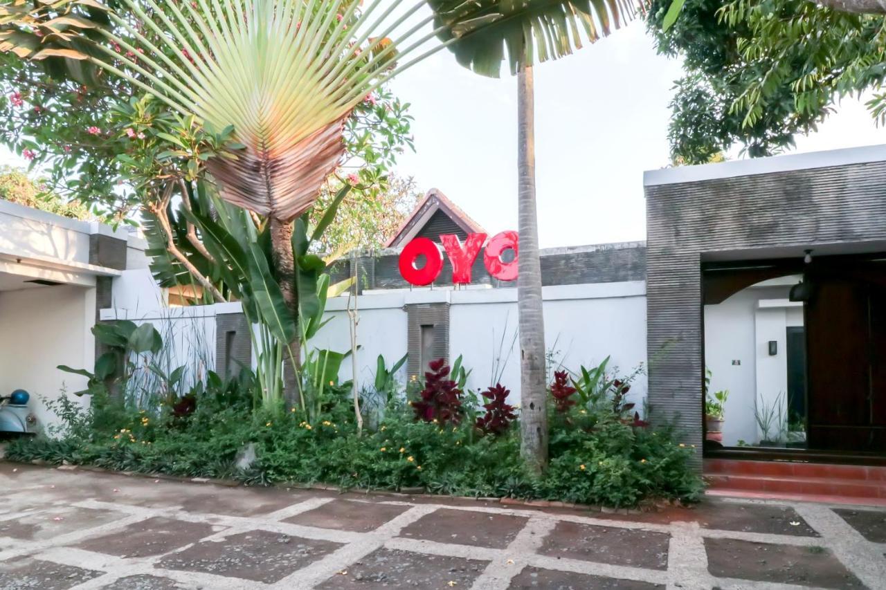 Oyo 1757 Villa Dende Labuan Labuan Lombok Exterior foto