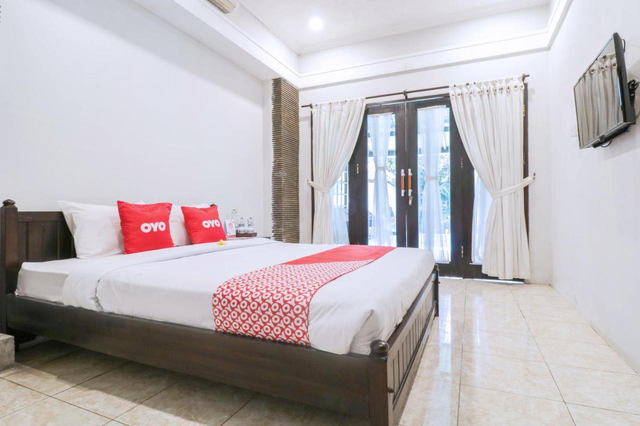 Oyo 1757 Villa Dende Labuan Labuan Lombok Exterior foto